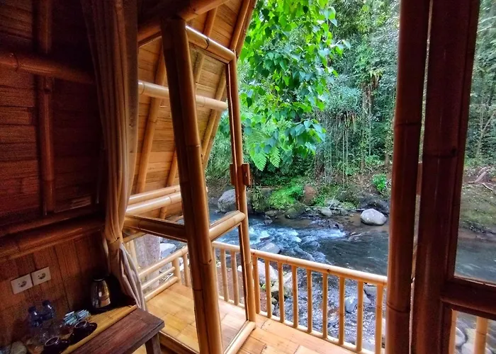 Aksha Riverside Ubud 3* Tampaksiring