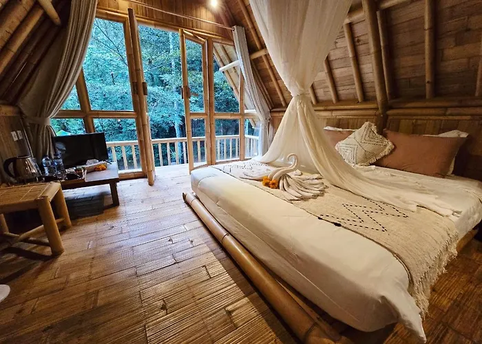 Aksha Riverside Ubud 3*